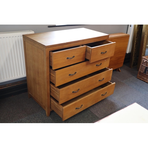 567 - Solid Oak Chest of Drawers Two over Three sitting on Tapered Legs in great solid condition very Heav... 