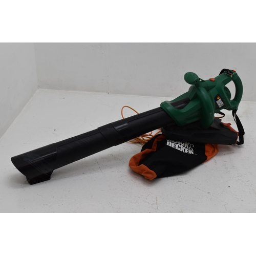 583 - Black & Decker GW3000 Garden Blower / Sucker complete with Bag (Working)