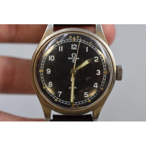 18 - Omega 1953 RAF “Fat Arrow” Pilots Wristwatch (Ref 6645 101000) Men's Manual Winding with Leather Str... 