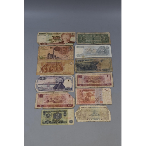 138 - Selection of Mixed Worldwide Banknotes