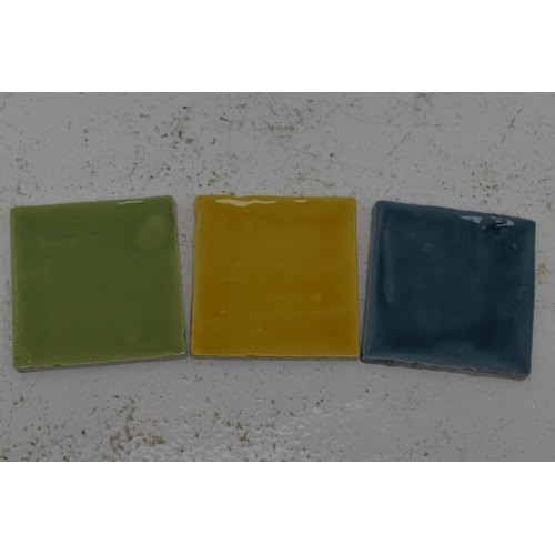 538 - Ceramic Wall Tiles in Green (4