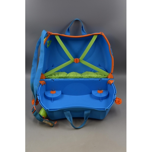 568 - Childrens Trunki Pull Along Storage Case with Key