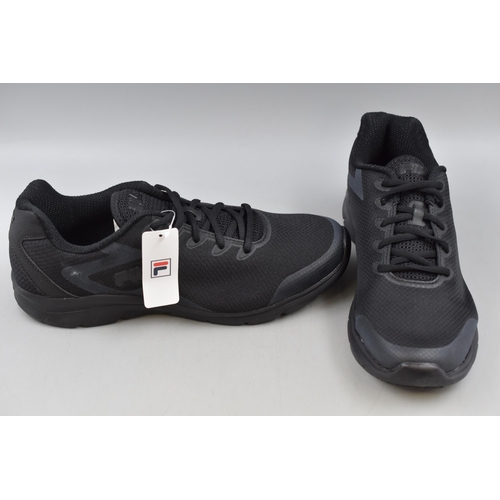 571 - Pair of New Fila Black Size 9 Running Shoes in Box