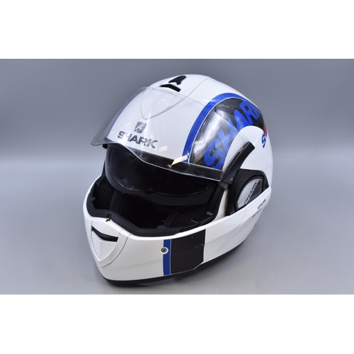 575 - Shark Evoline Series 3 Motorcycle Helmet