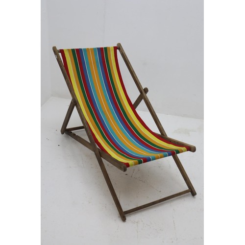 380 - Traditional Wooden Striped Deck Chair