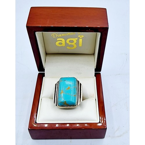 40 - Sterling Silver Turquoise Ring In Wooden Presentation Box