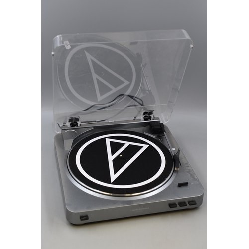 576 - Audio -Technica Record Turntable Model AT-LP60 Powers Up When Tested