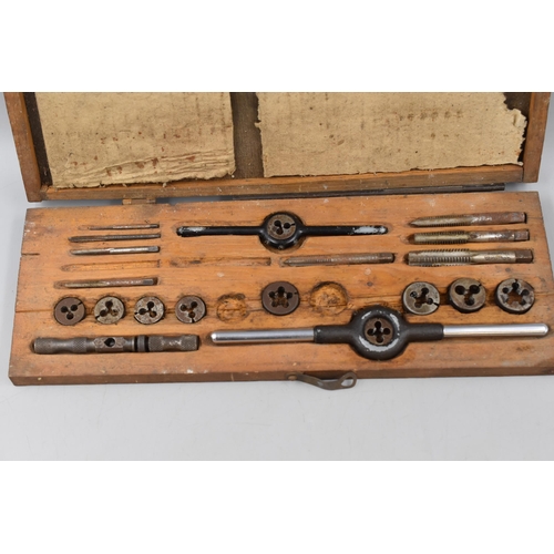 683 - Vintage Imperial Tap and Die Set in Wooden Case