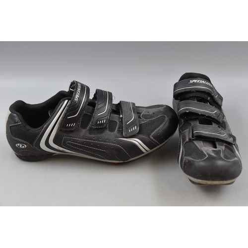 692 - A Pair of Specialized Cycling Shoes, Size 10.