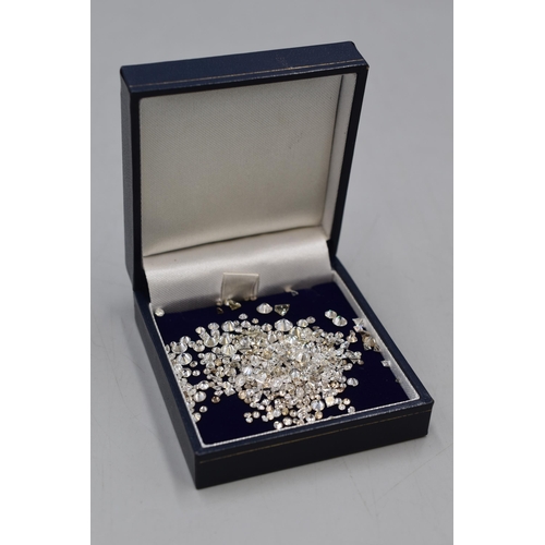 7 - Large Selection of Jewellers Cut Diamonds in Various Sizes (Total weight 6.1 grams / 30.5 carats) al... 