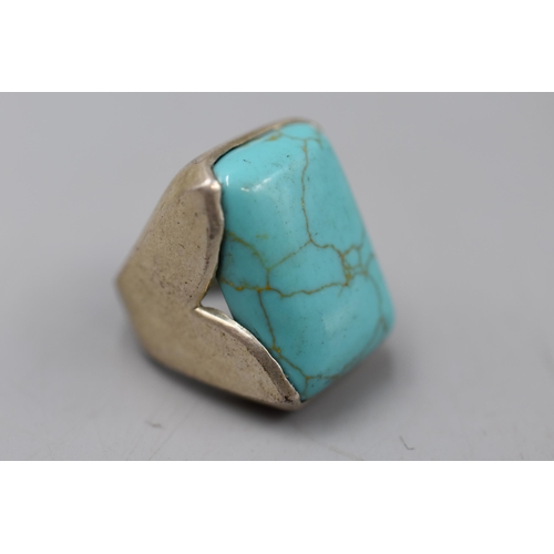 53 - Sterling Silver Turquoise Ring Size L