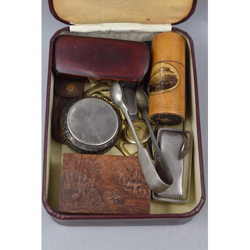 383 - Selection of items in mirrored Box to include Mauchline Ware, Lacquered box, Brass and more