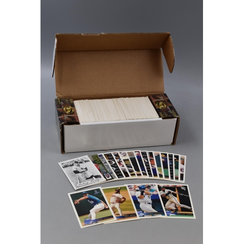 426 - A Topps Major League Baseball 1996 Complete Set - Series 1 and 2.