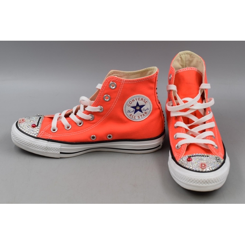 656 - Pair of New Unisex Converse All Star in Box (Size 5)