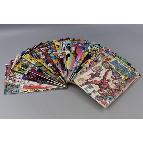 559 - Twenty Four Assorted Marvel Comics.