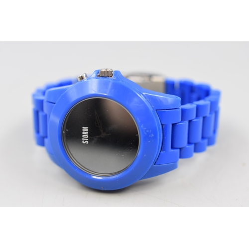51 - A Storm Illuma Mens Watch In Blue. Working and Lights Up.