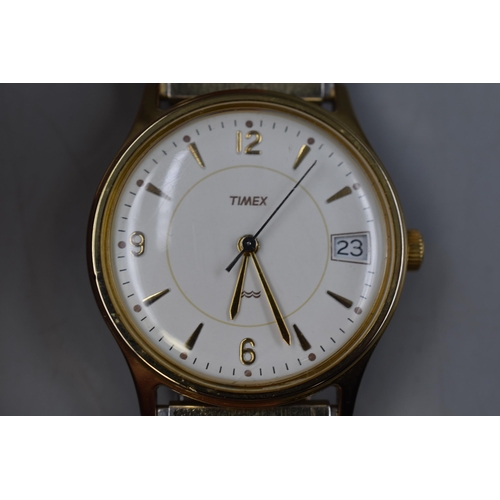 53 - Timex Mechanical Gents date Watch Complete with Elasticated Strap