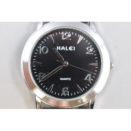 84 - Halei Quartz Watch with Rubberised Strap (Working)