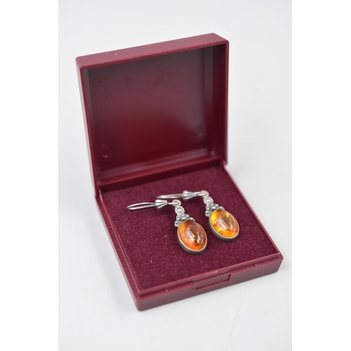 138 - Pair of Vintage Silver 925 Earrings Complete with Presentation Box