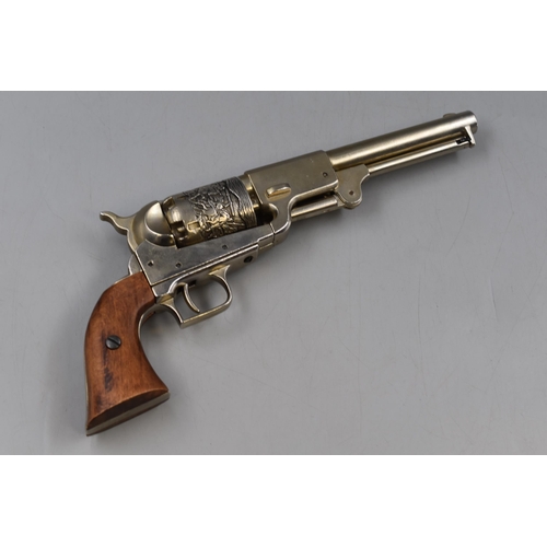 172 - A Replica Colt Revolver, USMR Dragoon 1848. Depicts Native Americans On The Cylinder.
