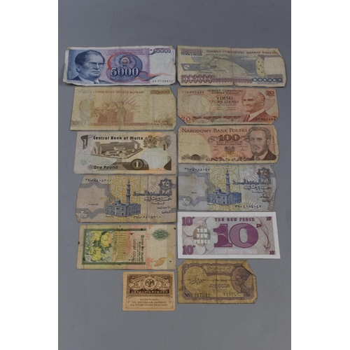 202 - Mixed Selection of Worldwide Banknotes