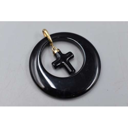 8A - Cross Pendant with Gold 375 (9ct) Mount