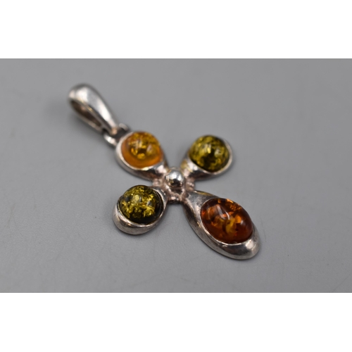 41 - Silver 925 Amber Stoned Pendant