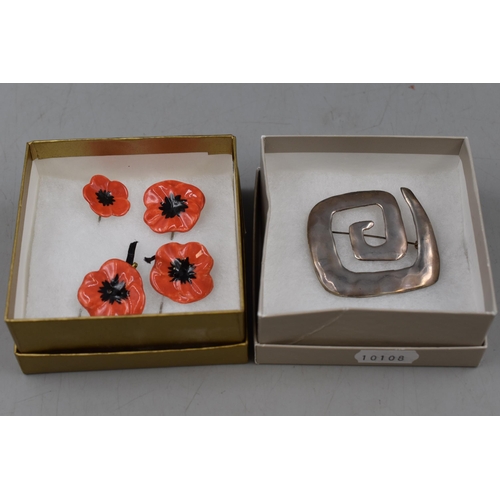 395 - Selection of boxed Jewellery and Pens including Ceramic Poppy Stick Pins