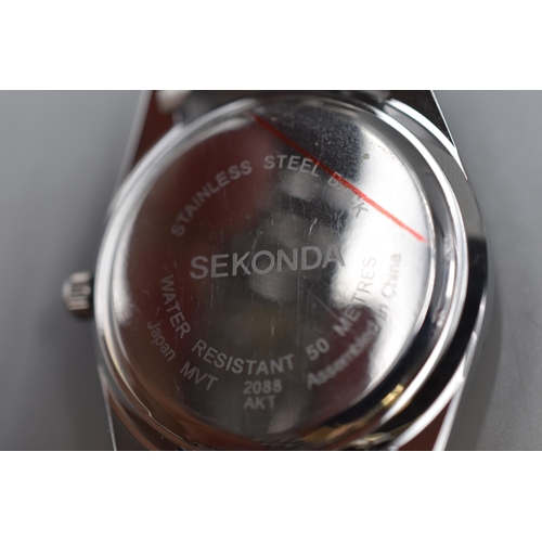 78 - New Sekonda Quartz Watch Complete with Tag and Box