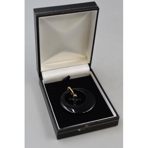 17 - Cross Pendant with Hallmarked Gold 375 (9ct) Mount and Presentation Box