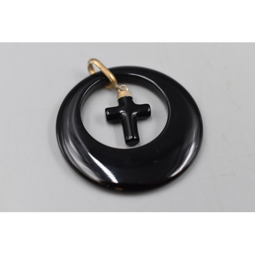 17 - Cross Pendant with Hallmarked Gold 375 (9ct) Mount and Presentation Box