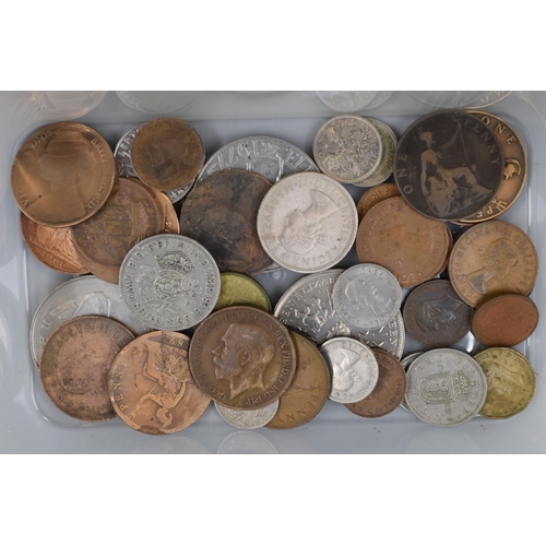 100 - A Tub of Assorted Worldwide Coinage and Notes