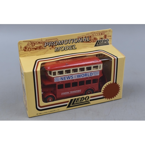 376 - A Selection of Seven Lledo Die Cast Cars, Includes Taxi, Express Star and More.