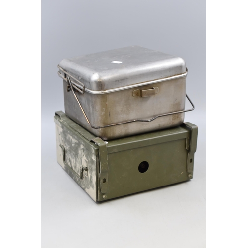 571 - A Military Portable Stove, With a Military Mess Tin.