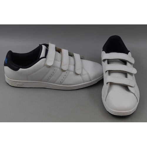 584 - Pair of Lonsdale Size 14 Velcro Trainers