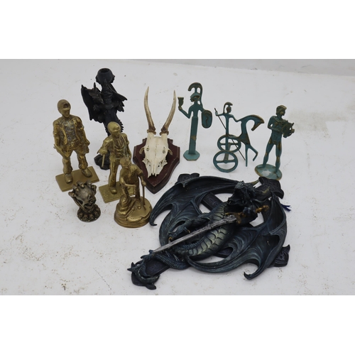 640 - Mixed Selection of Metal items to include Mythical Dragons, Brass Ornaments and Skull Wall Hanging.