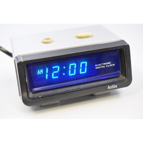 310 - Retro Acctim Electronic Digital Alarm Clock powers on when tested