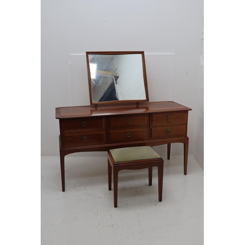 496 - Fine Quality Mid Century Stag Six Drawer Dressing Table with Vanity Mirror 52