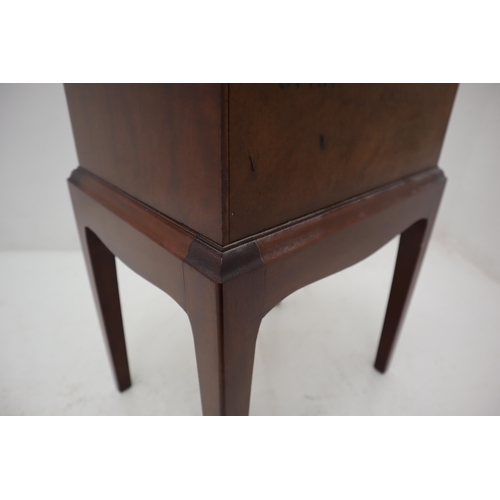 501 - Fine Quality Stag Bedside Table with One Drawer Storage approx 22