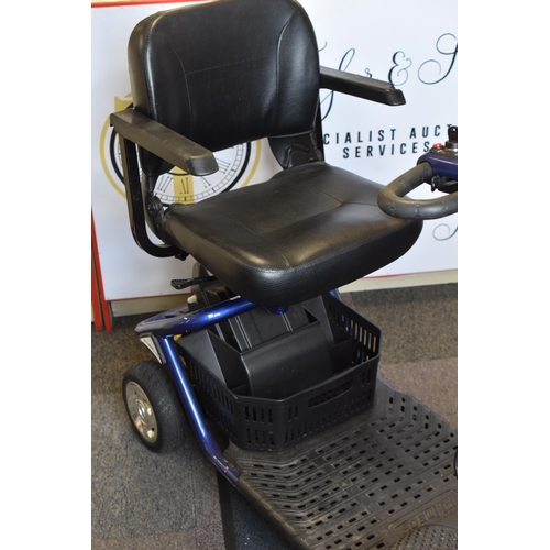 540 - QL Tech Mobility Scooter Complete with Key and Charger working when tested fitted with Swivel Seat f... 