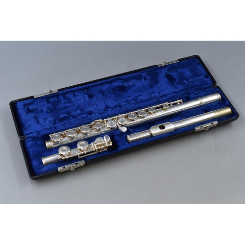 528 - A Three Piece Gemeinhardt 2esp Flute, In Case.