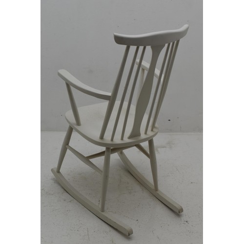 196 - Traditional Cottage Style Rocking Chair