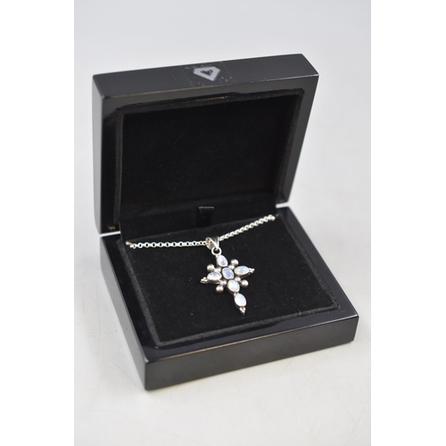 55 - Silver 925 Cross Pendant Necklace Complete with Presentation Box