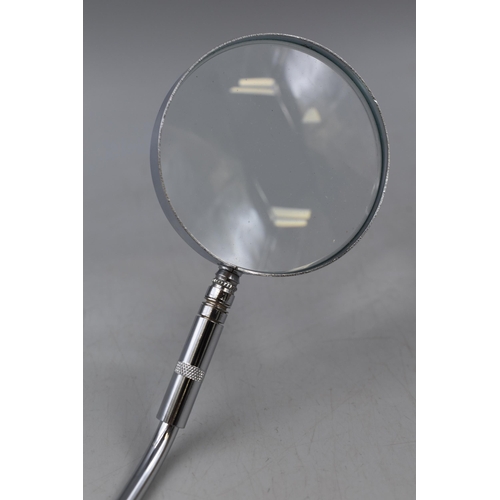 401 - Veniard The Stone Magnifying Glass in Box