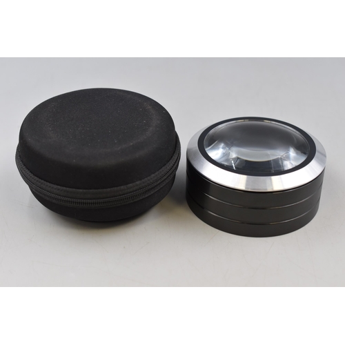 402 - Circular Illuminated Stamp Magnifier with Case (9cm)