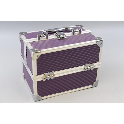 469 - Sectional Jewellery Box with 5 Compartments and Carry Handle. Approx. Size 8” x 5” x 6”.