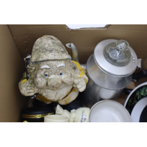 522 - Mixed Lot of Vintage items to include Royal Winton, Denby, Garden Gnome, Ceramic Geese, Aluminium Co... 