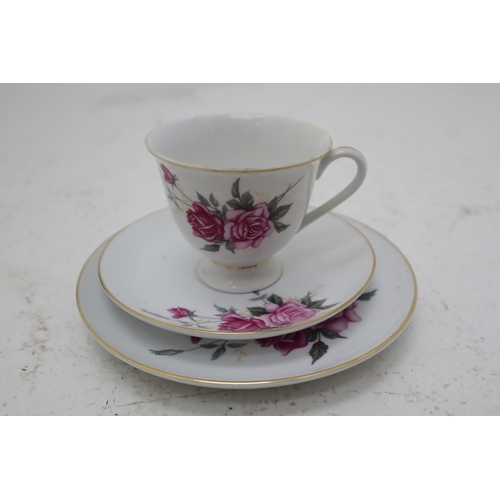 523 - Selection of Part Floral China Tea Sets and Cake Stands