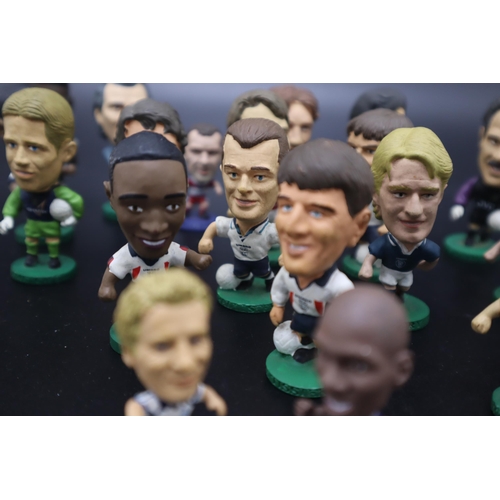 562 - Mixed Lot of Vintage Headliners Football Figures