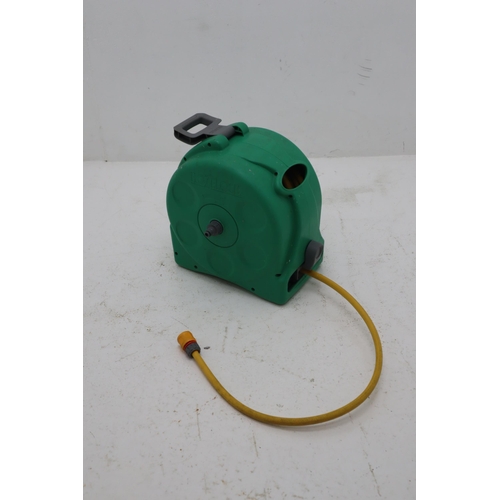 641 - Hozelock Retractable Hose Pipe